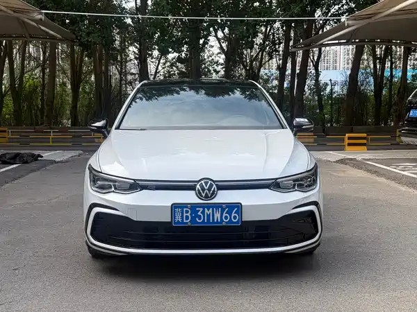 Volkswagen Golf 2022