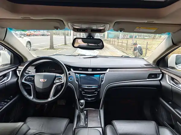 Cadillac XTS 2018