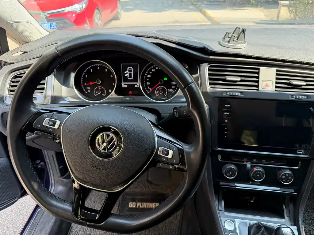 Volkswagen Golf 2020