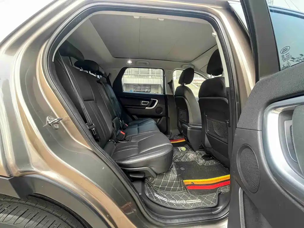 Land Rover Discovery Sport 2015 — фото 13