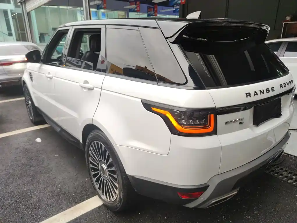 Land Rover Range Rover Sport 2020 — фото 23