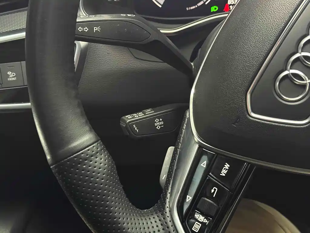 Audi A6L 2021 — фото 20