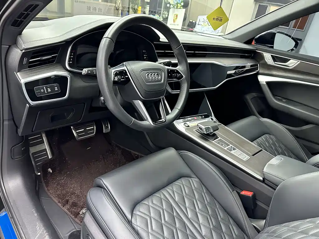 Audi A6L 2025 — фото 12