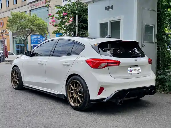 Ford Focus 2023