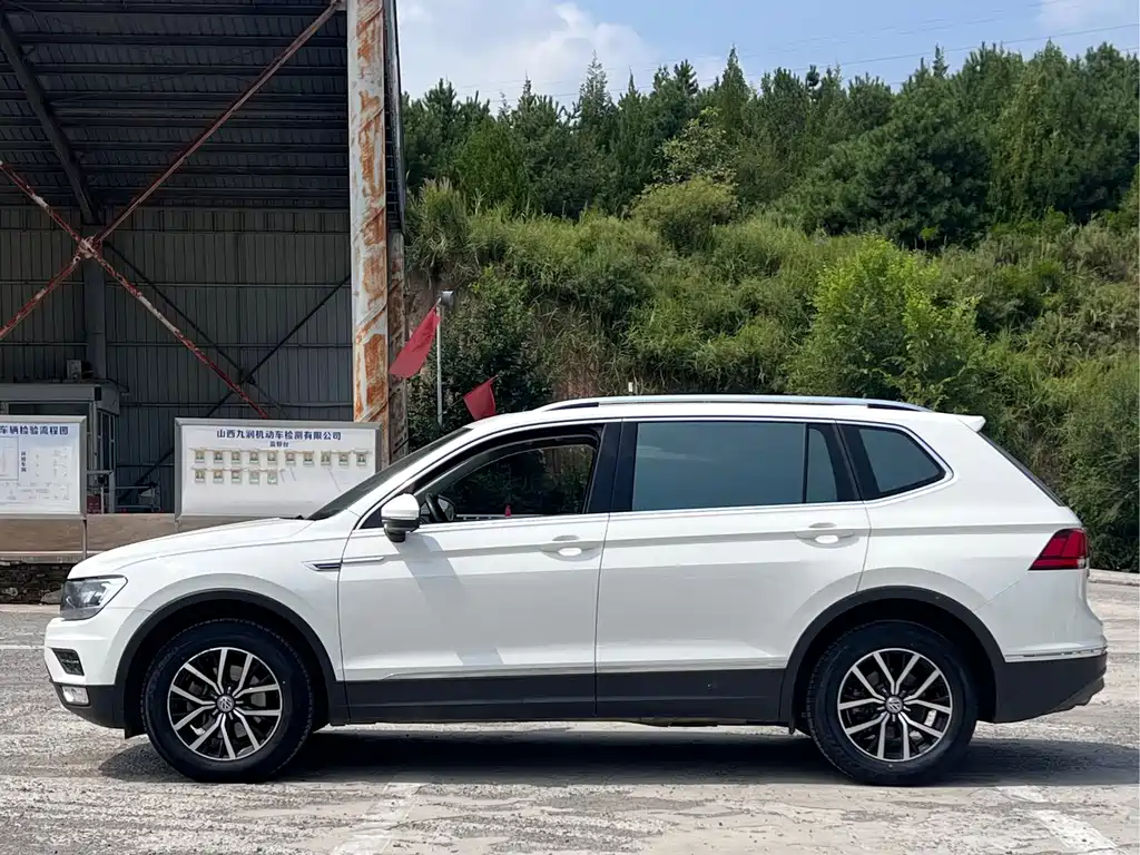 Volkswagen Tiguan L 2018