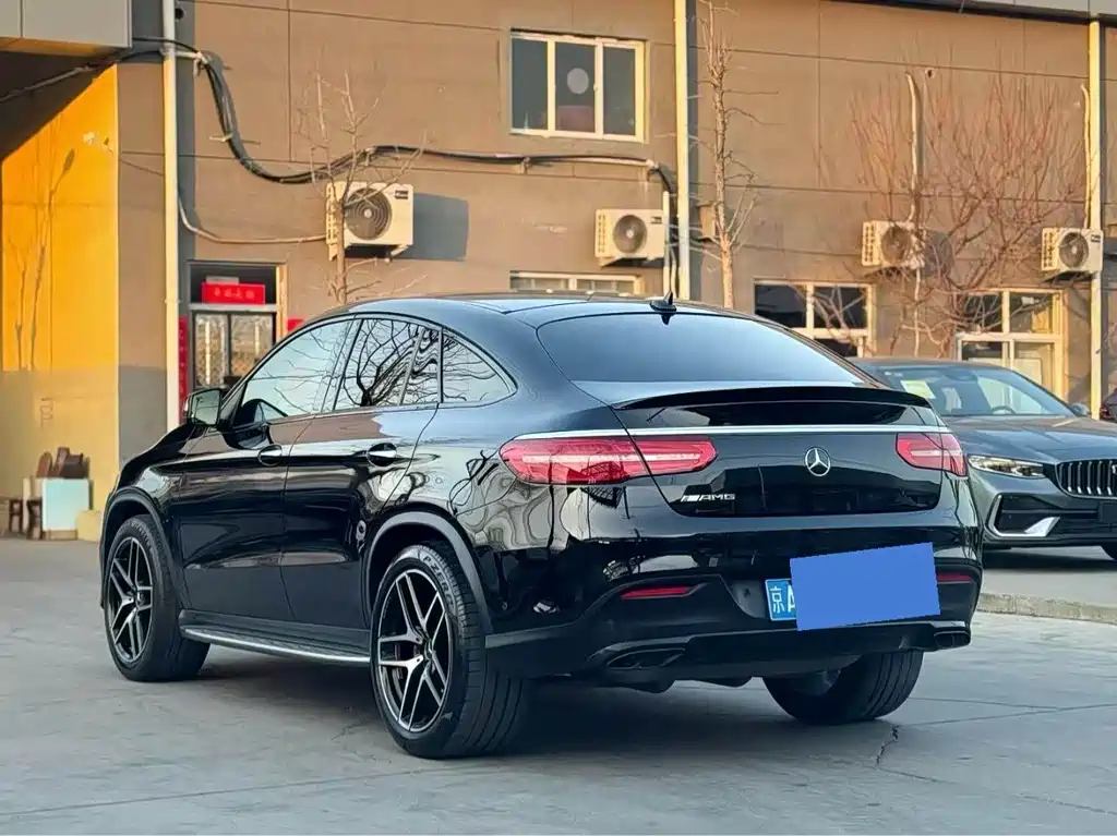 Mercedes-Benz GLE Coupe AMG 2018 — фото 6