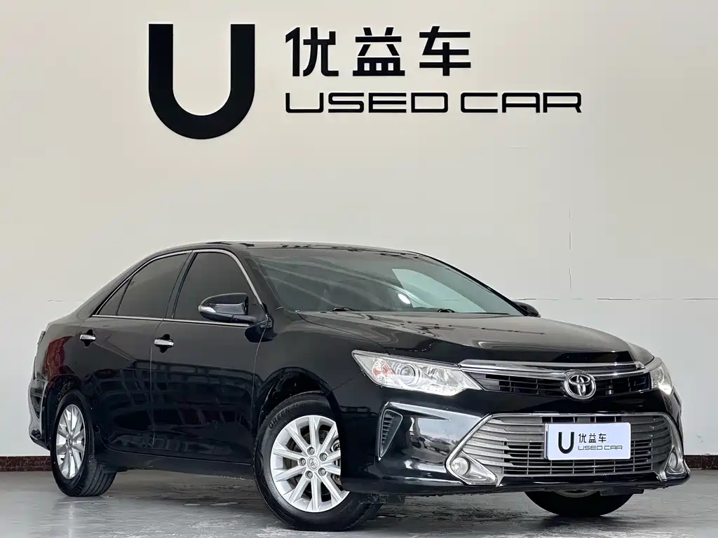Toyota Camry 2017 — фото 3