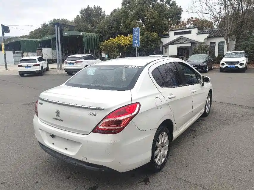 Peugeot 308 2016