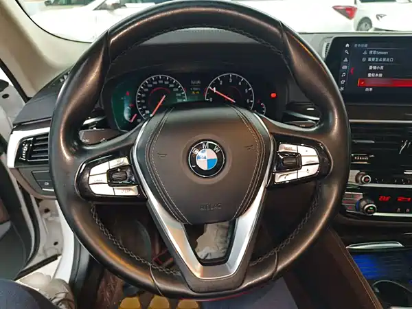 BMW 5 Series 2019