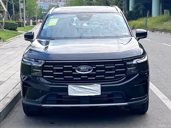 Ford Edge 2025