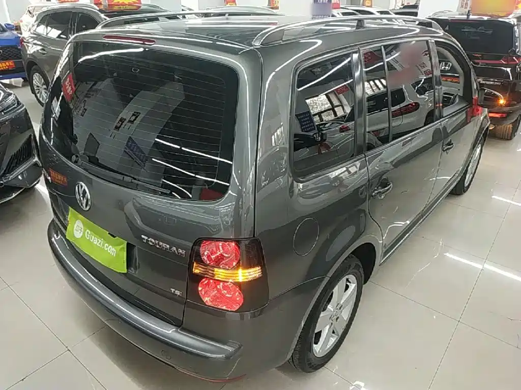 Volkswagen Touran 2015