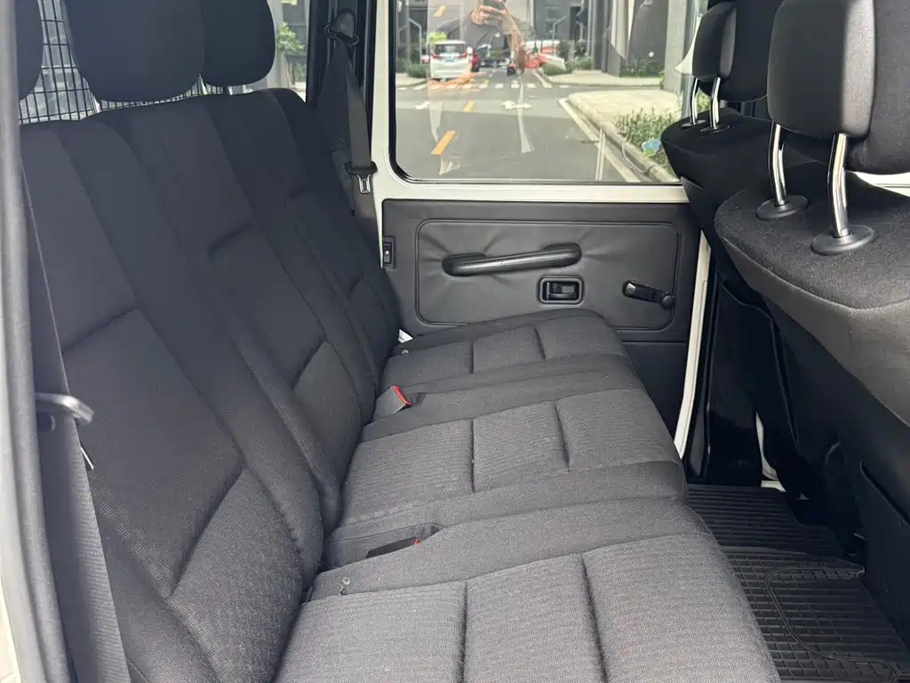 Mercedes-Benz G-Class 2016 — фото 18