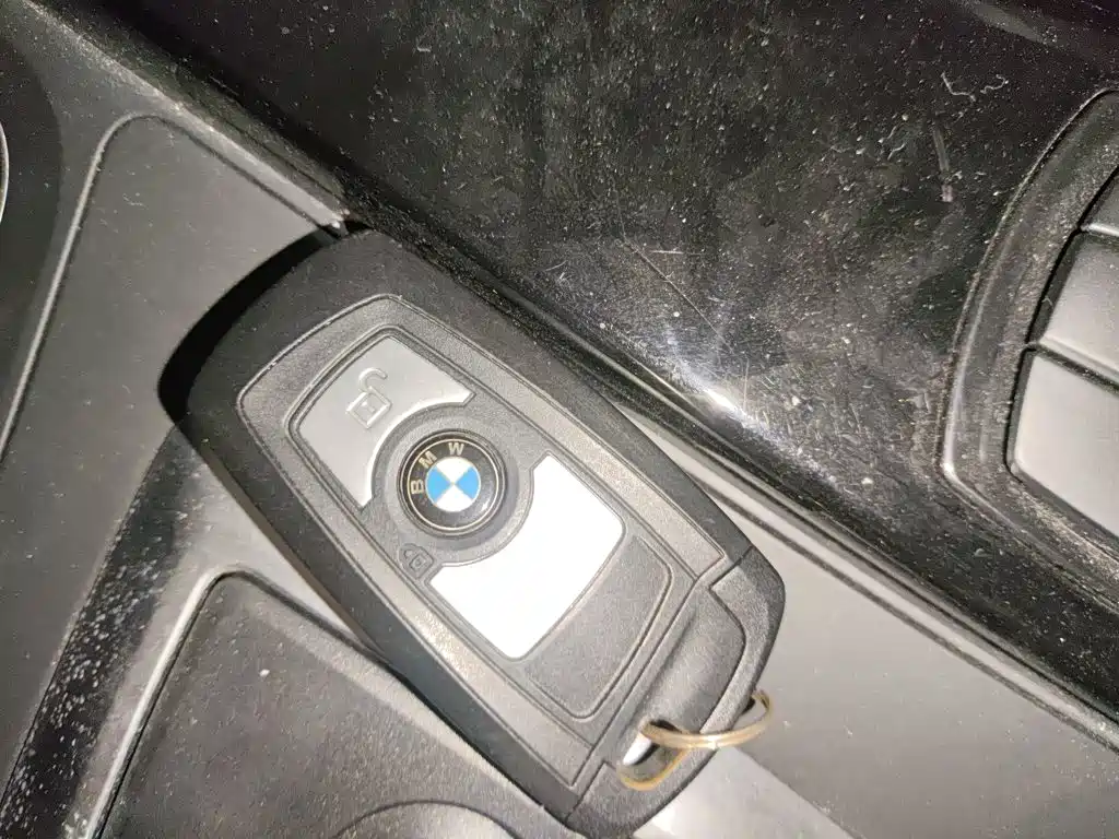 BMW 3 Series 2018 — фото 17