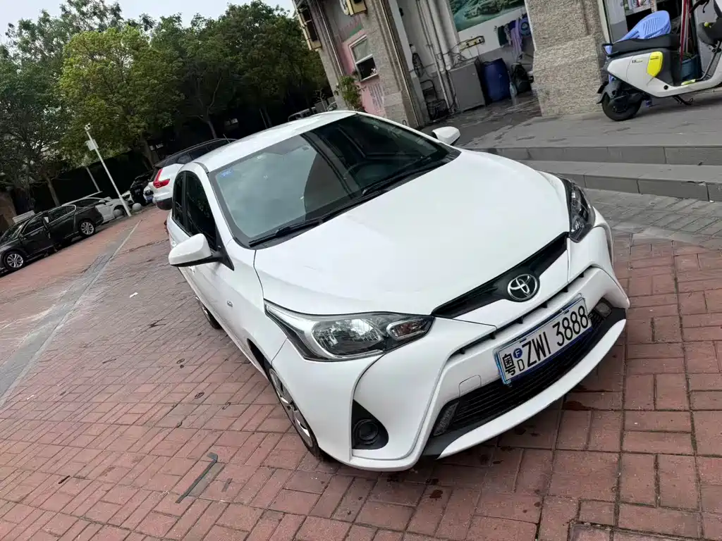 Toyota Yaris L 2019 — фото 2