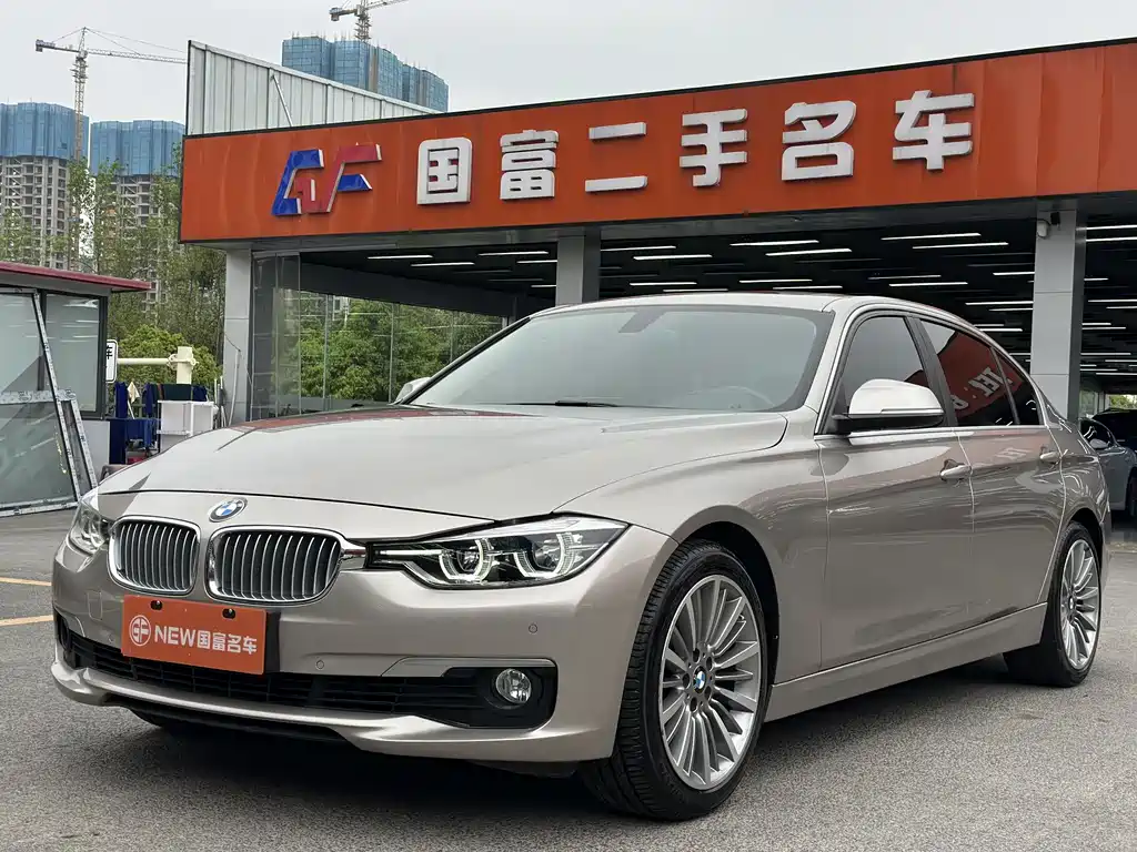 BMW 3 Series 2019 — фото 1