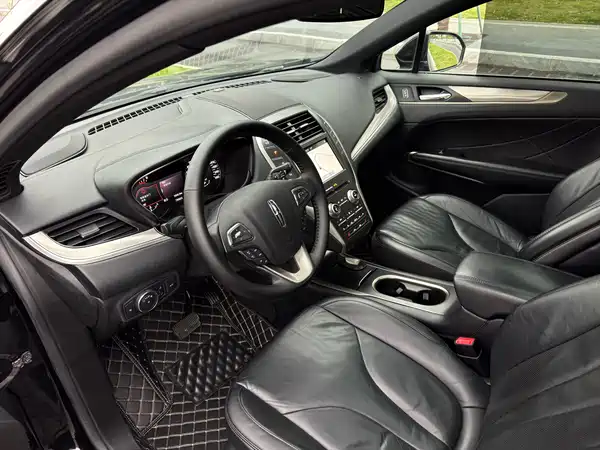 Lincoln MKC 2017