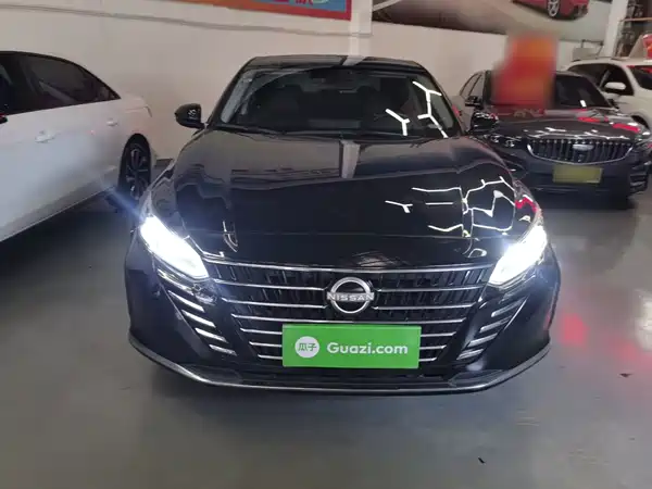 Nissan Teana 2023