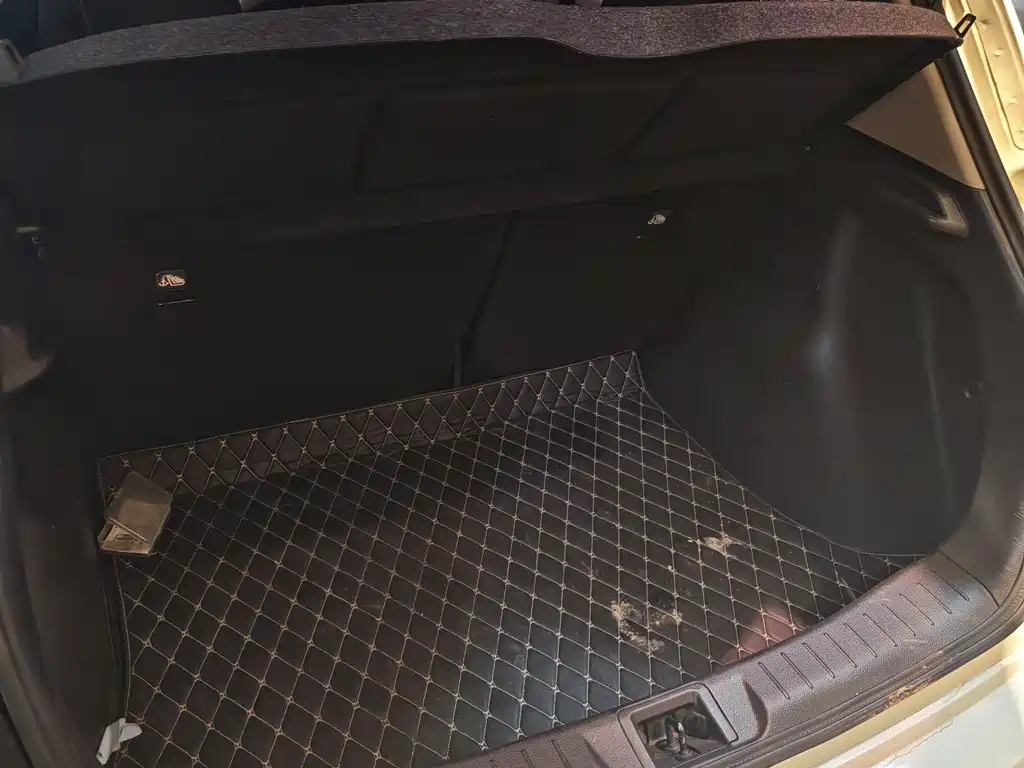 Nissan Tiida 2019 — фото 18