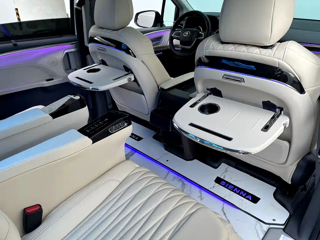 Toyota Sienna 2025 — фото 15