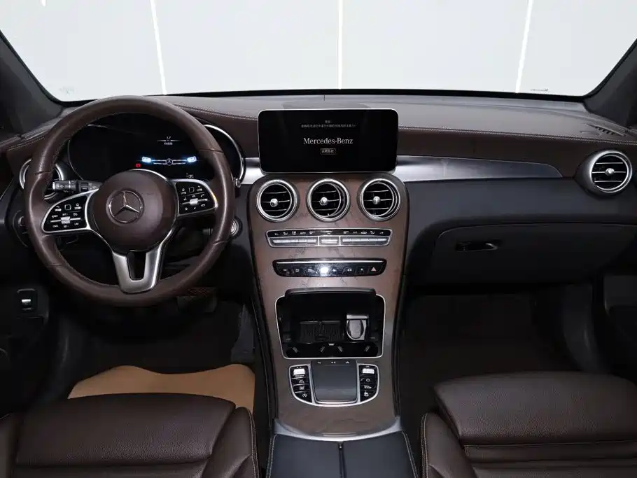 Mercedes-Benz GLC 2021 — фото 23