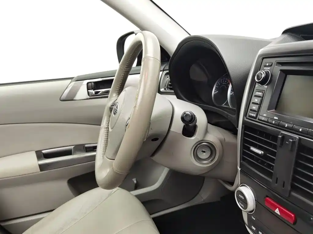 Subaru Forester 2012 — фото 22