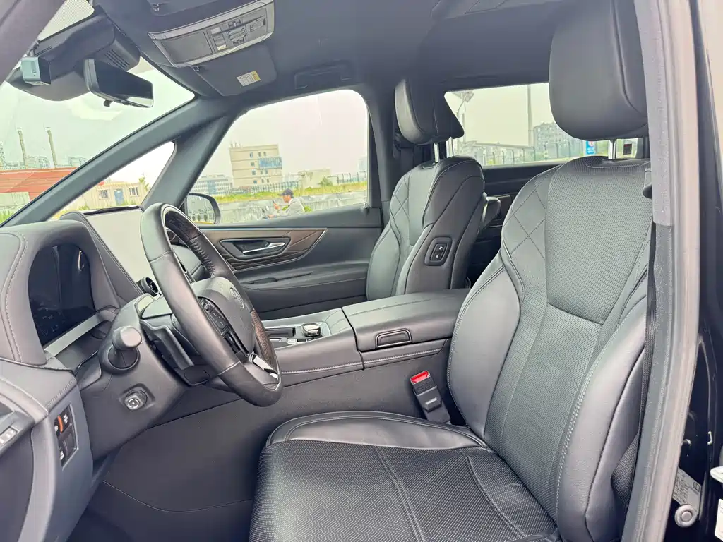 Toyota Alphard 2024 — фото 13