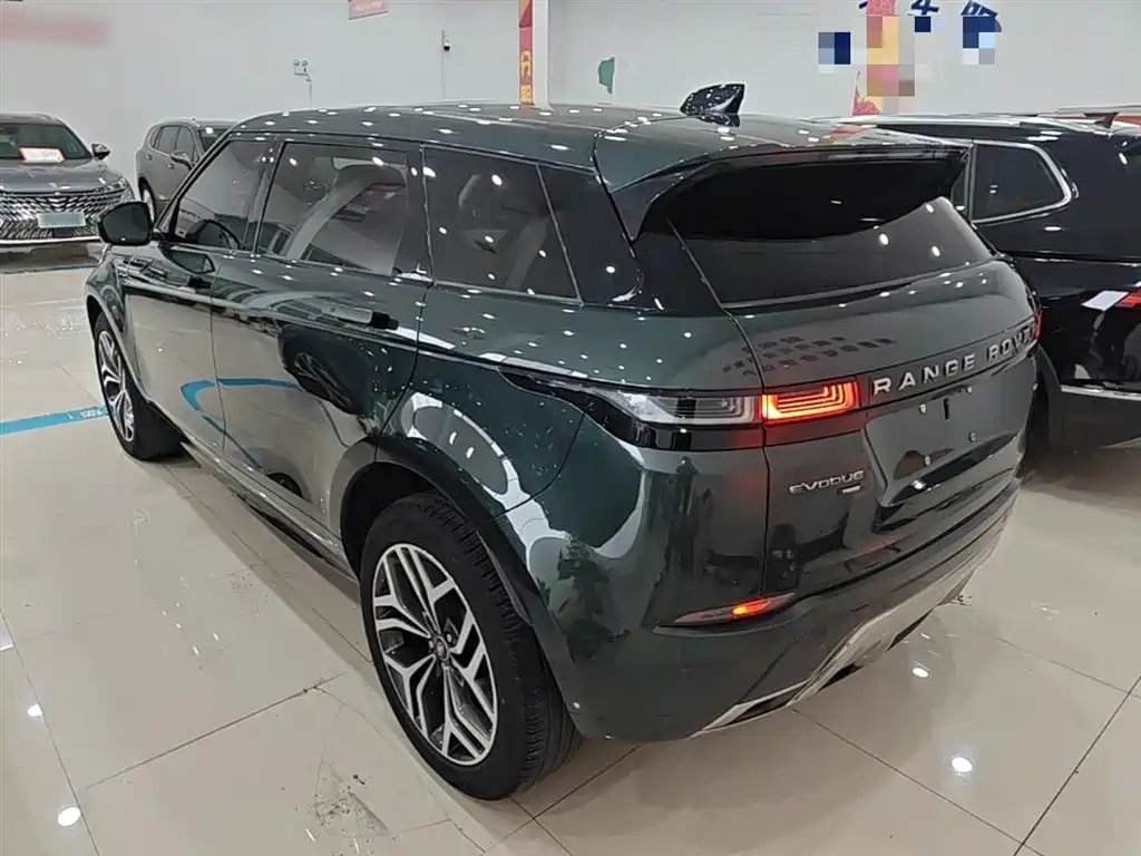 Land Rover Evoque 2023 — фото 5