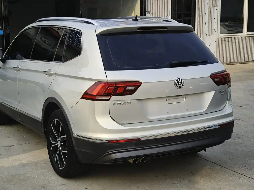 Volkswagen Tiguan L 2019 — фото 6