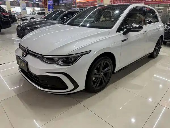 Volkswagen Golf 2022