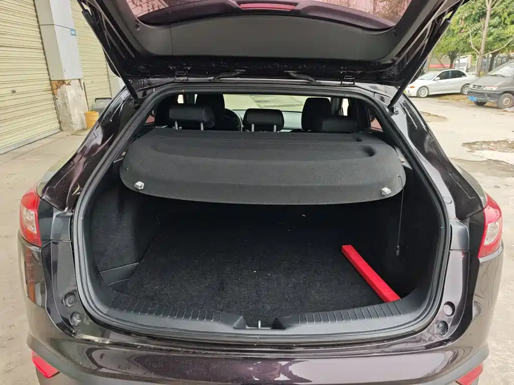 Mazda CX-4 2017 — фото 15