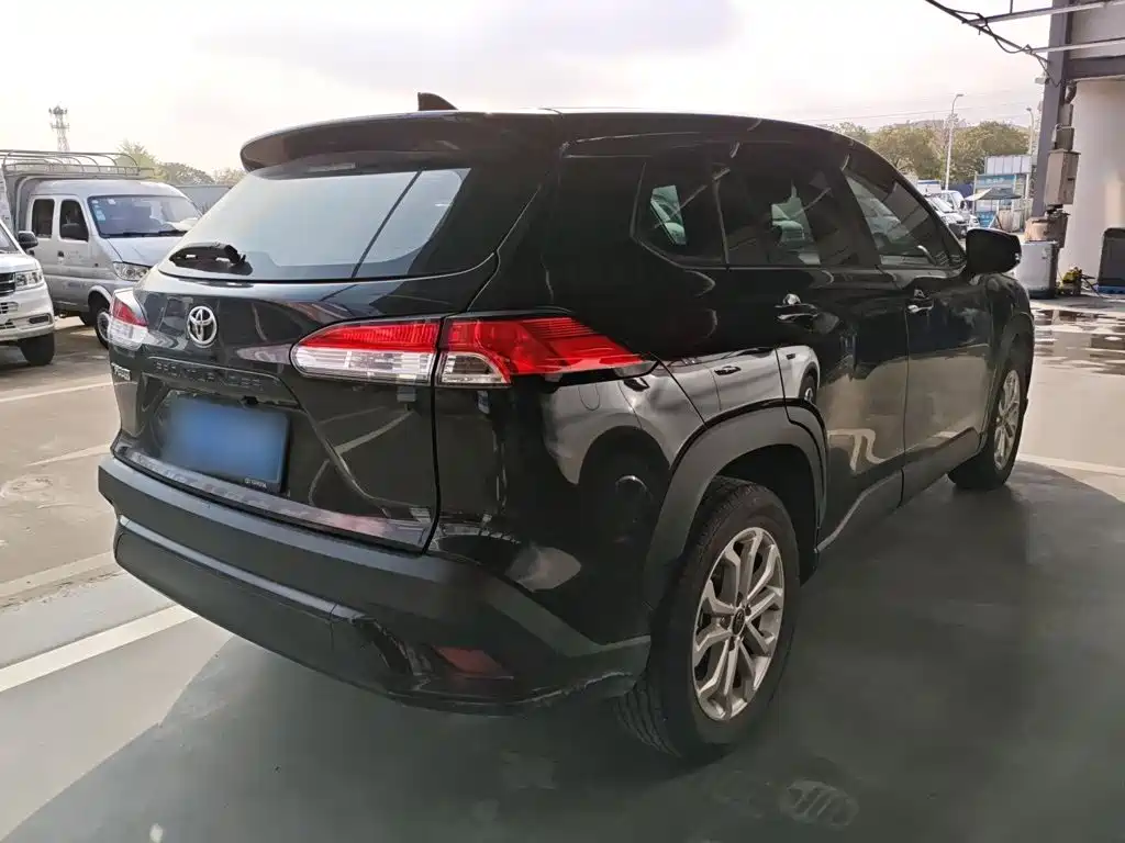 Toyota Frontlander 2024