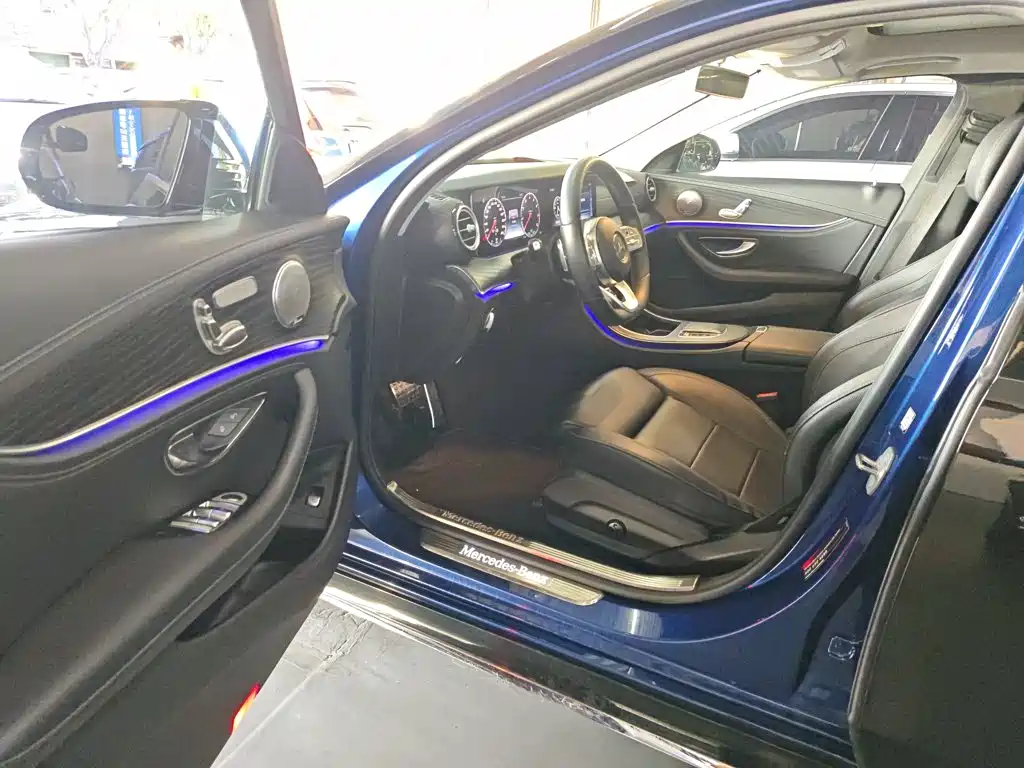Mercedes-Benz E-Class 2020 — фото 16