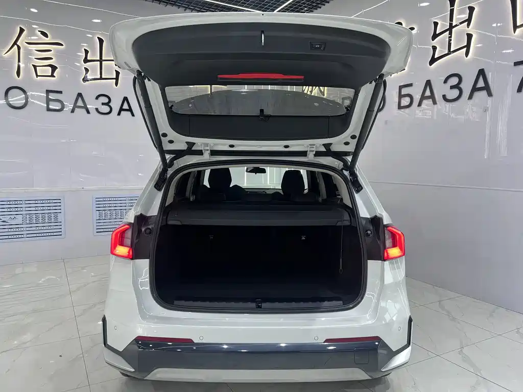 BMW X1 2023 — фото 15