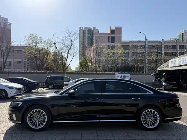 Audi A8 2021