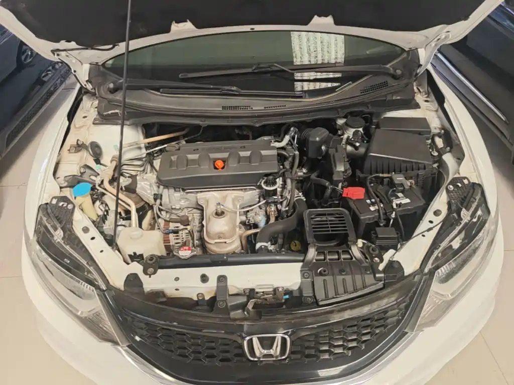 Honda Jade 2015 — фото 20
