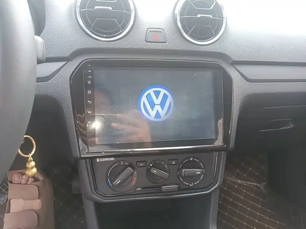 Volkswagen Jetta 2017 — фото 13
