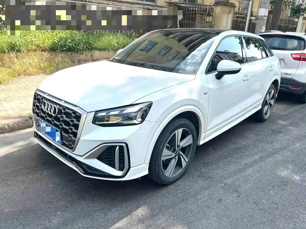 Audi Q2L 2022