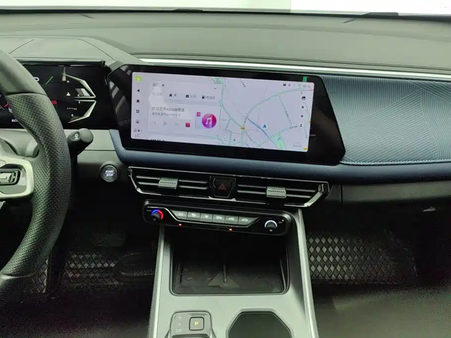 GAC Trumpchi GS3 2025 — фото 13