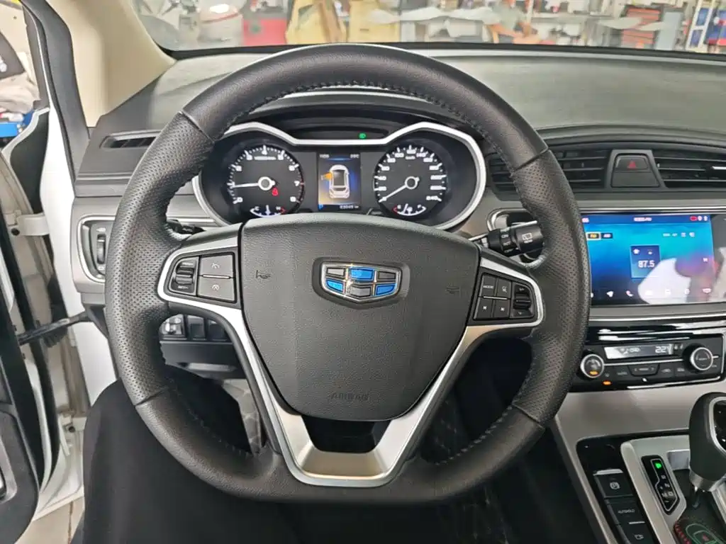 Geely Emgrand GS 2019 — фото 11