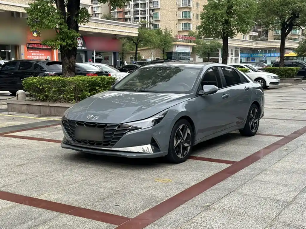 Hyundai Elantra 2021