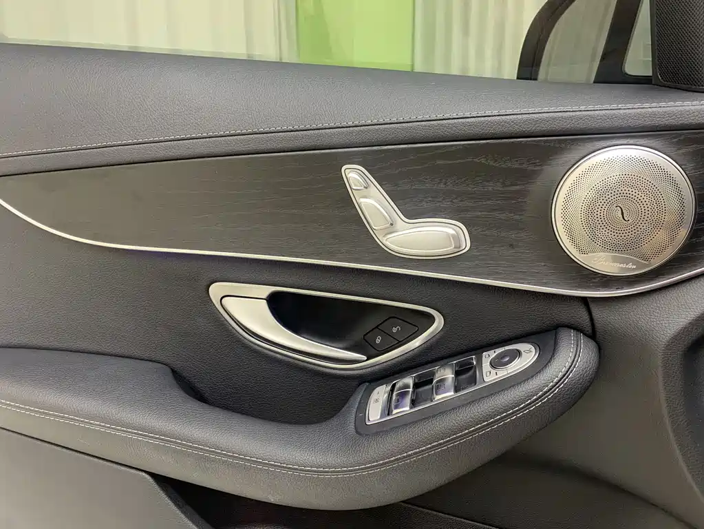 Mercedes-Benz C-Class 2021 — фото 12
