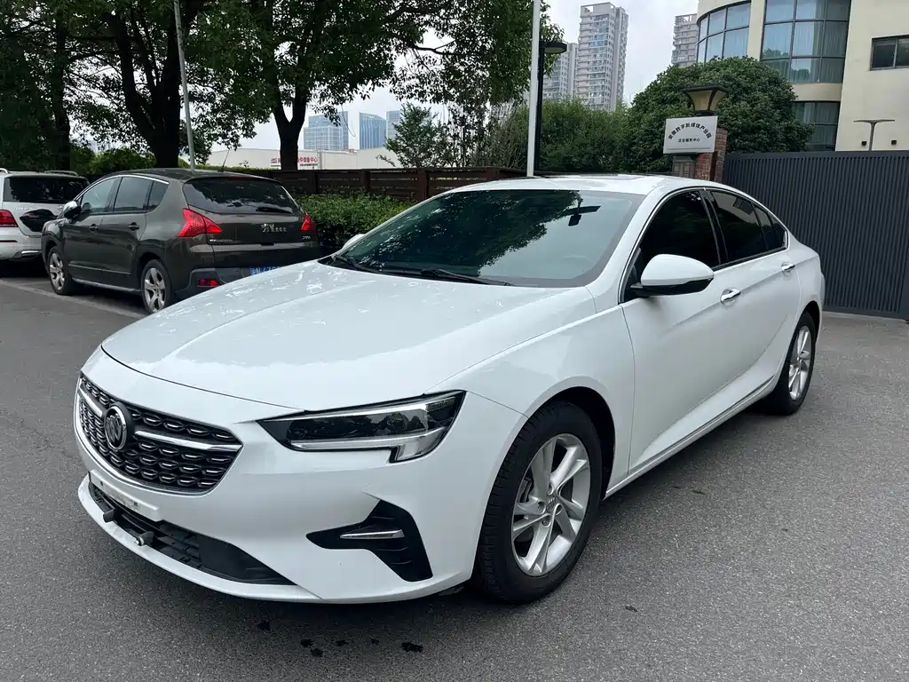 Buick Regal 2021 — фото 1