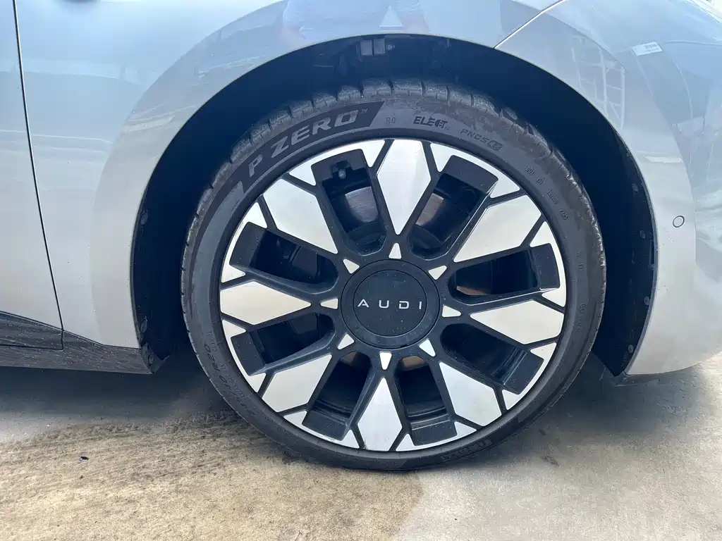 Audi E5 Sportback 2025 — фото 13