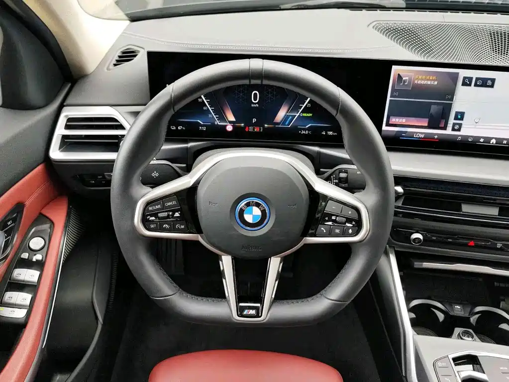 BMW i3 2025 — фото 13