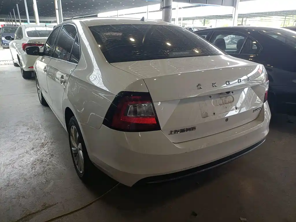 Skoda Rapid 2020 — фото 23