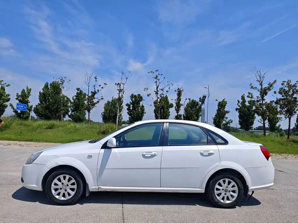 Buick Excelle 2014 — фото 13