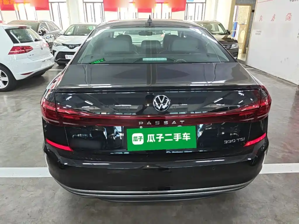 Volkswagen Passat 2024