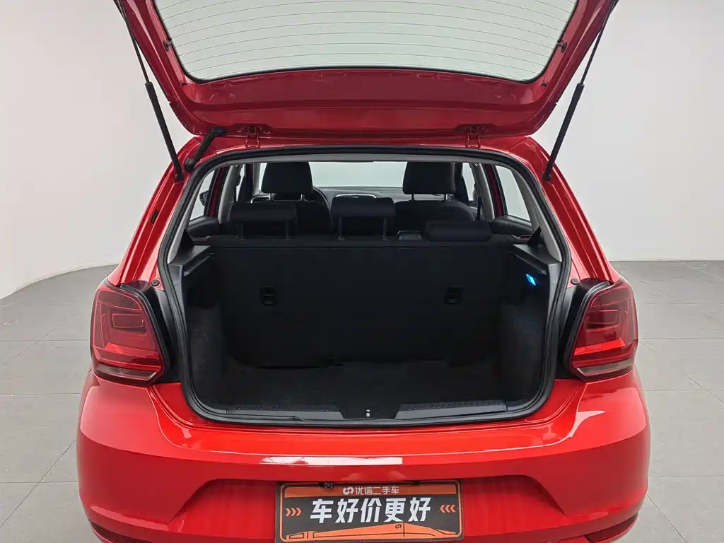 Volkswagen Polo 2015 — фото 16
