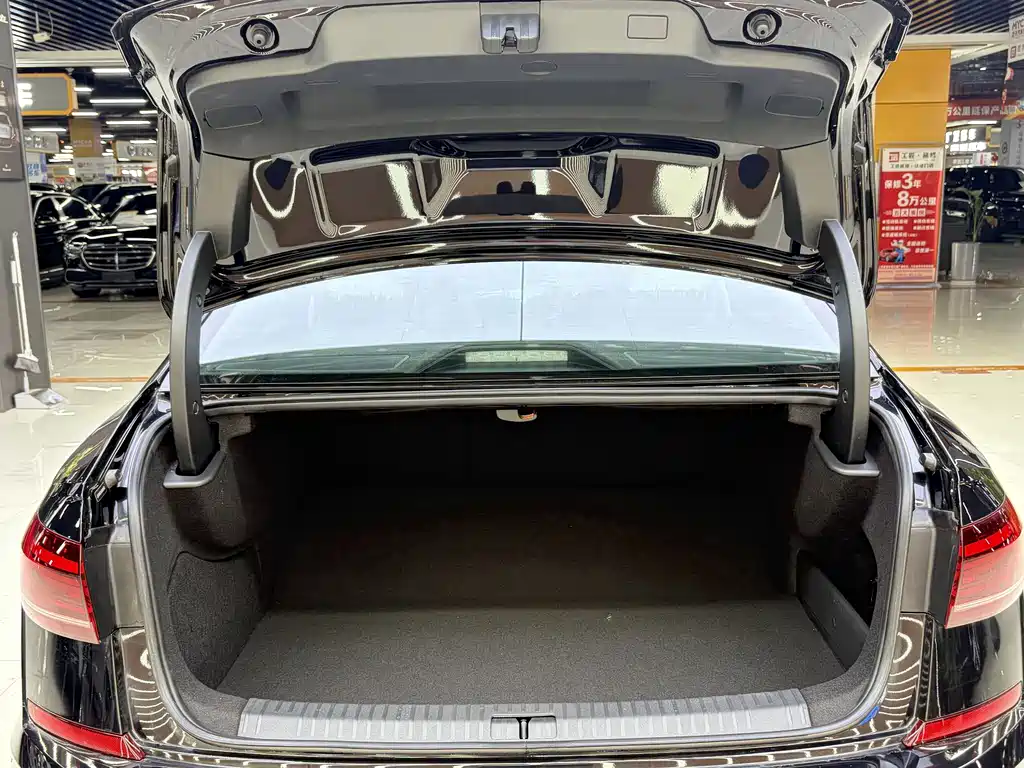 Volkswagen Passat PHEV 2025 — фото 12