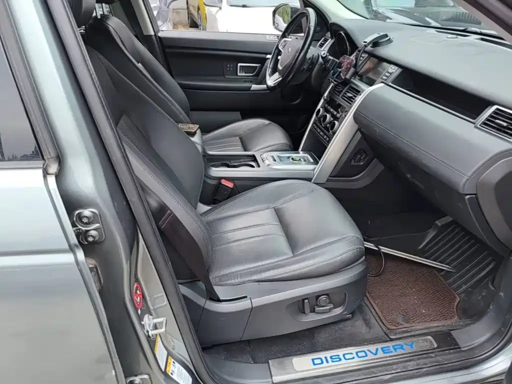 Land Rover Discovery Sport 2017 — фото 25